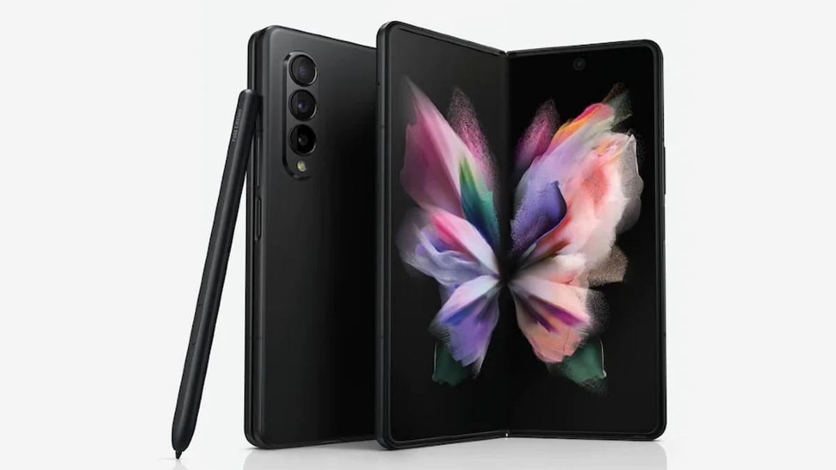 Samsung Galaxy Z Fold 3 and Samsung Galaxy Z Flip 3: Samsung is likely to unveil the new Galaxy Z phones next week. These cutting-edge smartphones put powerful performance and a large immersive display all in the palm of your hand. Credit: Twitter/ @evleaks