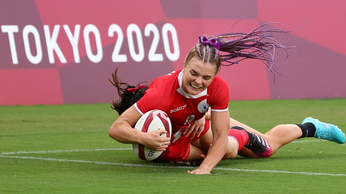 Alena Tiron looks beautiful in purple box braids. Credit: Reuters Photo