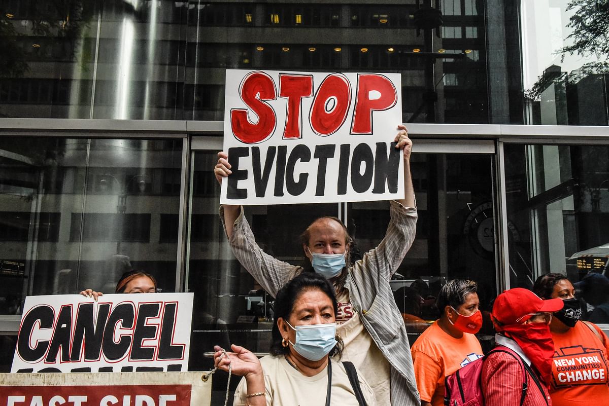 People participate in a protest against N.Y. Governor Andrew Cuomo and protest for a moratorium on evictions. Credit: AFP Photo