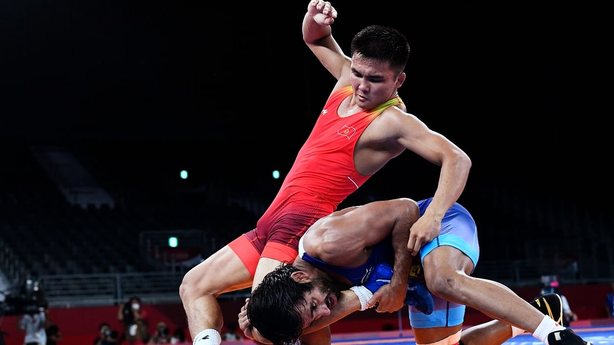 Bajrang trailed the Iranian for a major part of the bout after being severely crippled by Ghiasi's defensive tactics, especially the body-locks. Credit: Reuters Photo