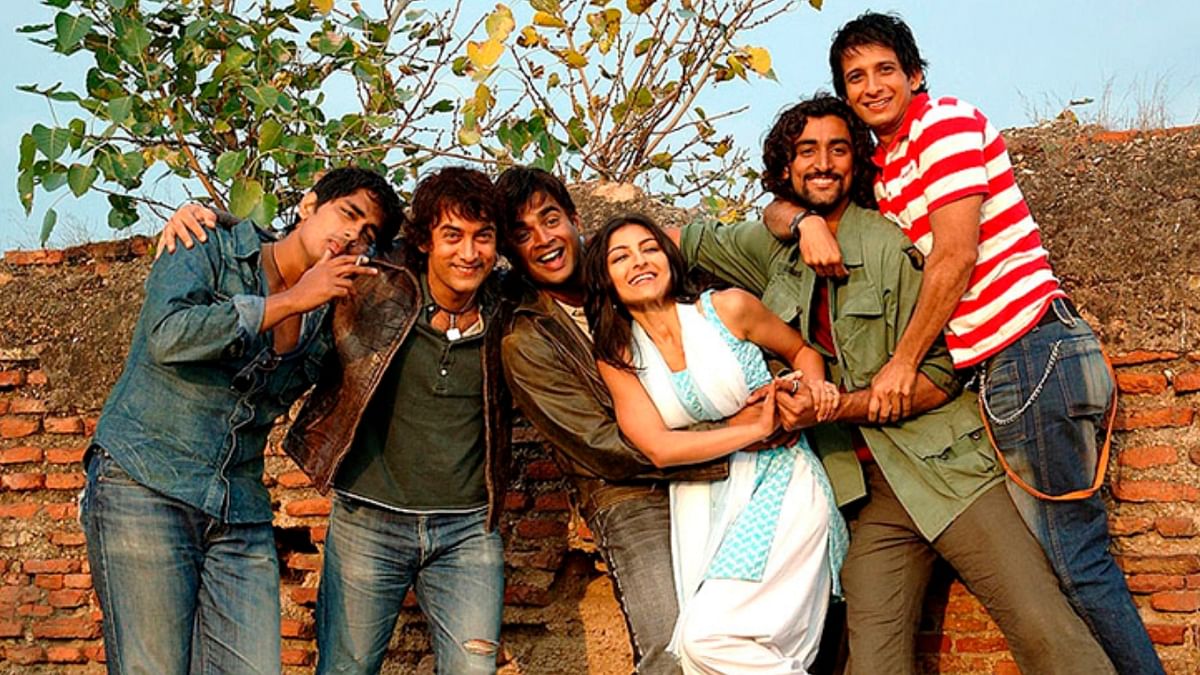 Rang De Basanti (2006): Rakeysh Omprakash Mehra’s cult classic ‘Rang De Basanti’ is a favourite among all generations and a perfect watch for a generous dose of patriotism on the Independence Day. Credit: Rakeysh Omprakash Mehra Pictures