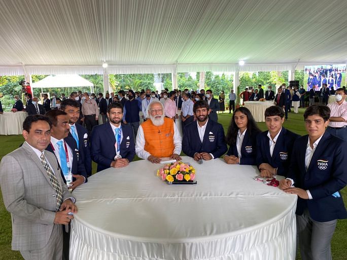 PM Narendra Modi meets Tokyo Olympics contingent in Delhi — See Pics