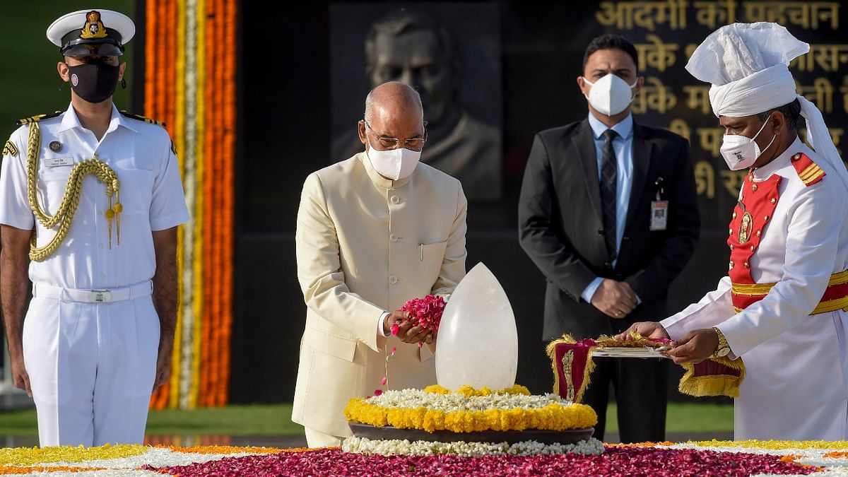 President Ram Nath Kovind pays tribute to former PM Atal Bihari Vajpayee on his death anniversary, at Sadaiv Atal in New Delhi. Credit: PTI Photo