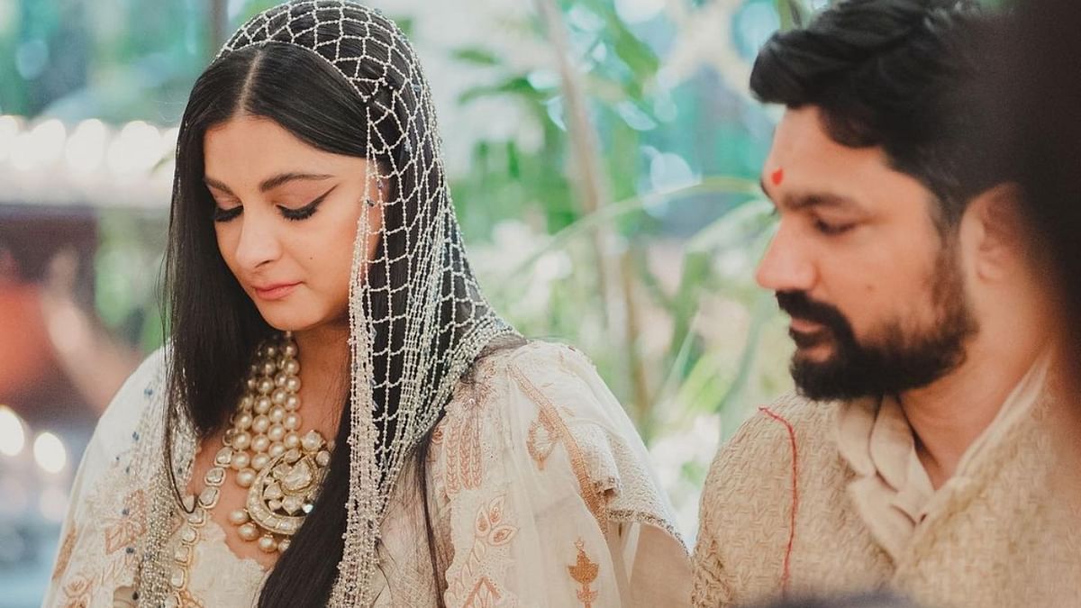The hush-hush ceremony saw only family members and the couple’s close friends in attendance. Credit: Instagram/rheakapoor