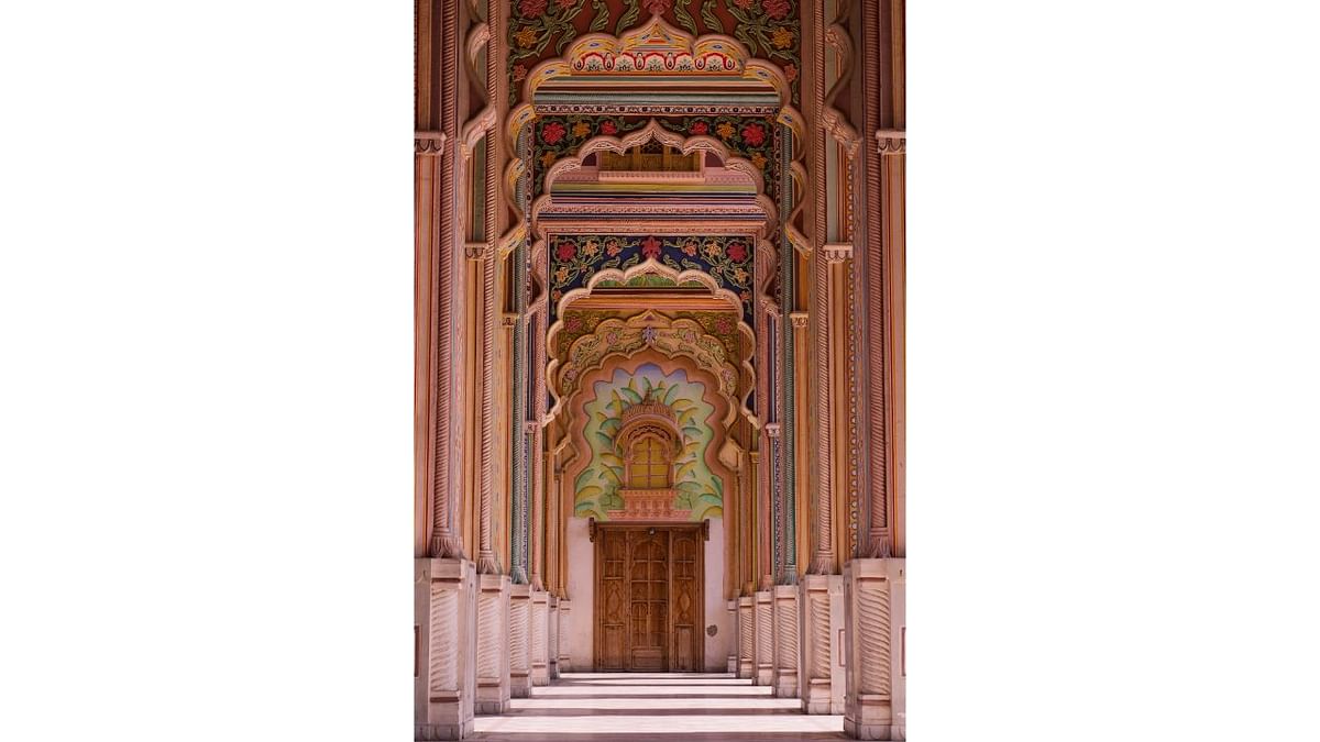 Pink City Jaipur – From City Place, Hawa Mahal to Amber Fort, the city exhibits Rajasthan’s royalty and its glorious history. Credit: Unsplash/Mohd Aram