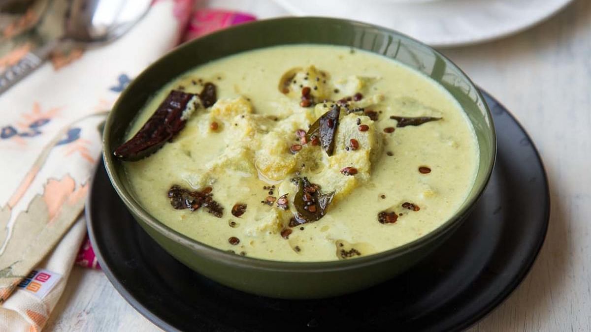 Kichadi: A sour curry, ‘kichadi’ is made of curd, ash gourd or cucumber, coconut, mustard seeds and curry leaves. Credit: Surekha Hegde