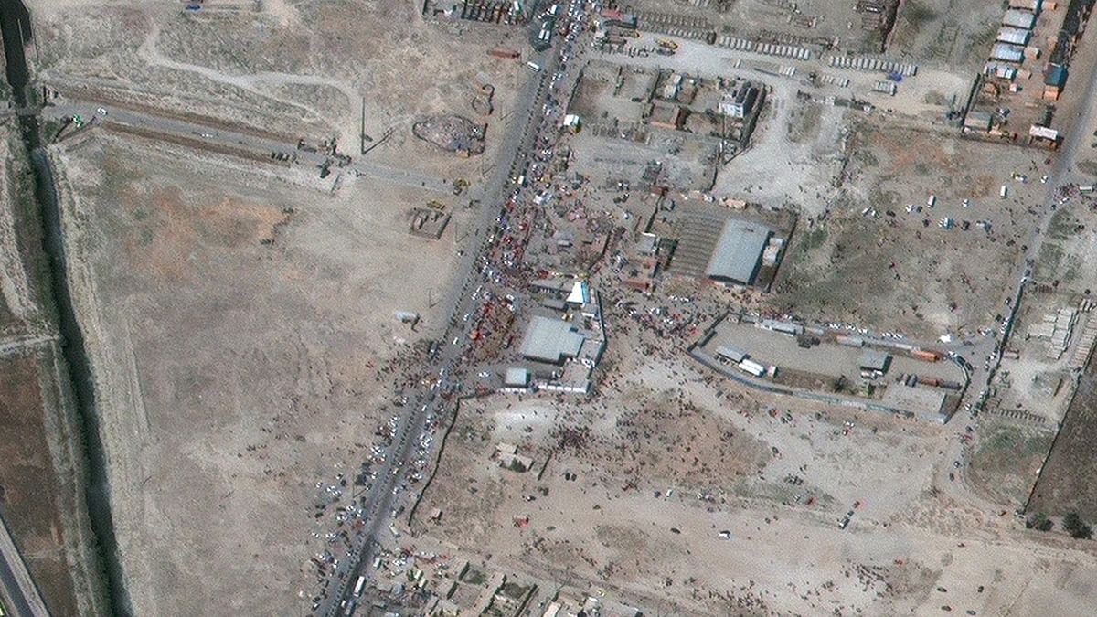 Maxar Technologies collected the satellite photos of Hamid Karzai International Airport in Kabul, during attempted mass evacuations from the city. Credit: Reuters Photo