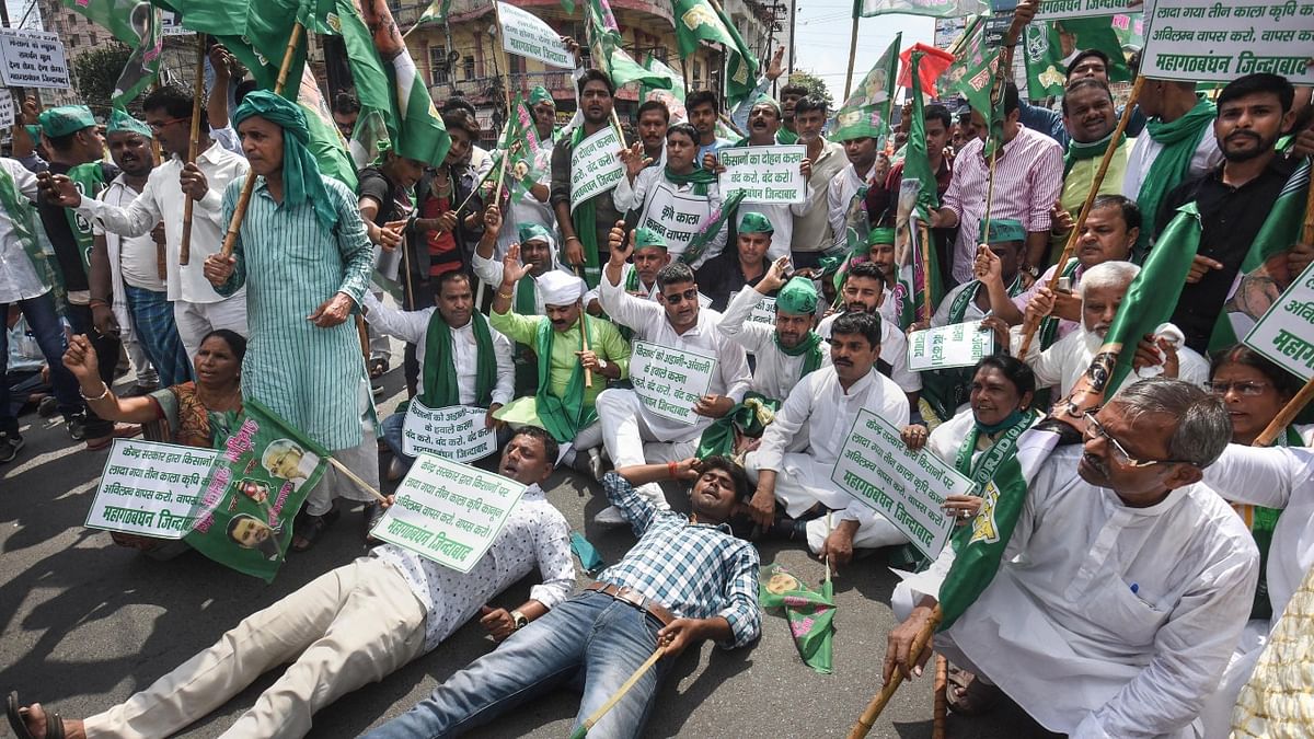 In Patna, Bihar, RJD activists came out in support of the farmers' Bharat Bandh. Credit: PTI Photo