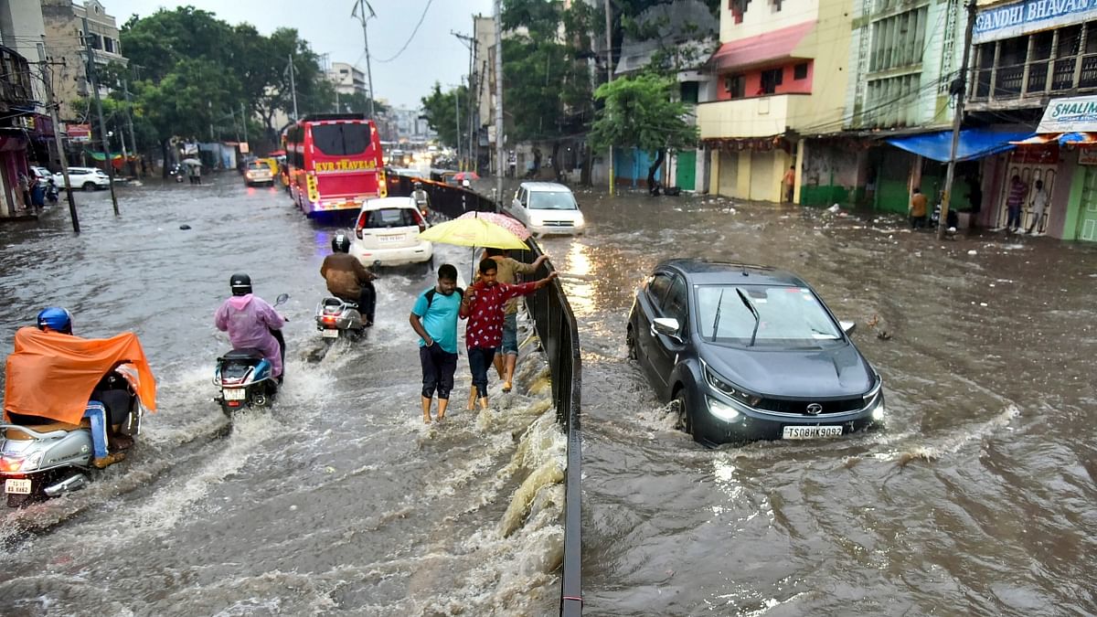 Heavy rains triggered by cyclone Gulab pounded several parts of Telangana, the India Meteorological Department (IMD) also issued warning that heavy rains are expected at isolated places in different districts of the State over the next 48 hours. Credit: PTI Photo