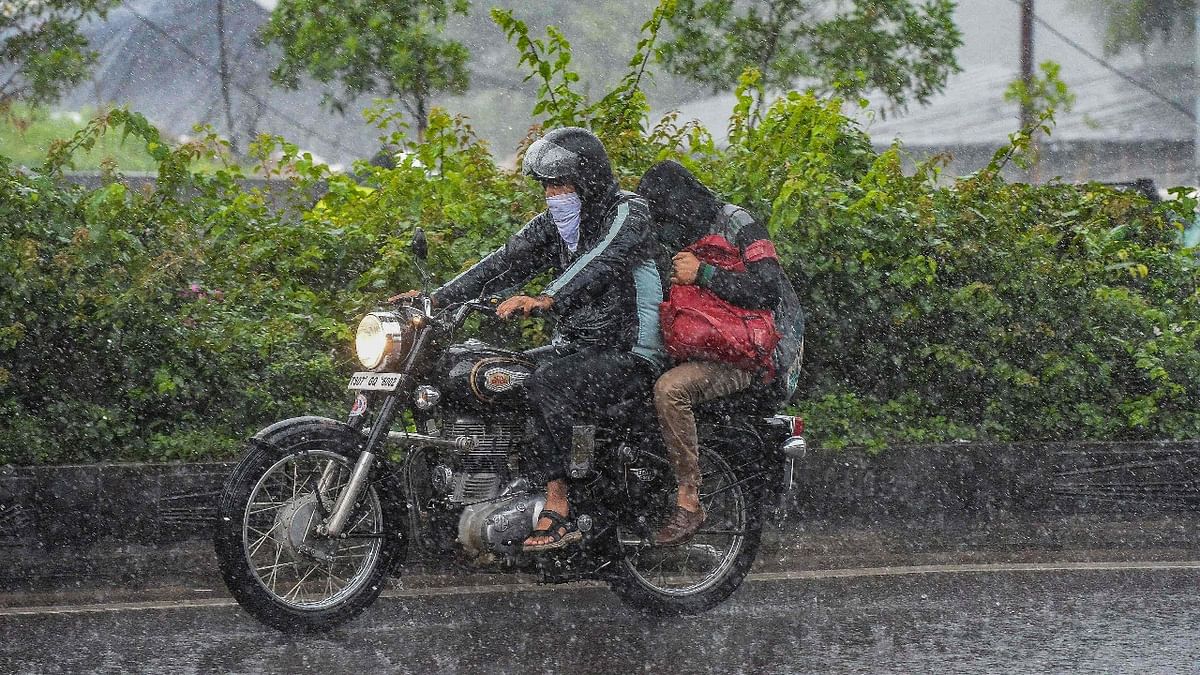 The IMD further warned of heavy rain that is very likely to occur at isolated places in Adilabad, Nirmal, Nizamabad, Jagityal, Rajanna Sircilla, Vikarabad, Sangareddy, Medak and Kamareddy districts of Telangana between 0830 hours of September 28 and 0830 hours of September 29. Credit: AFP Photo