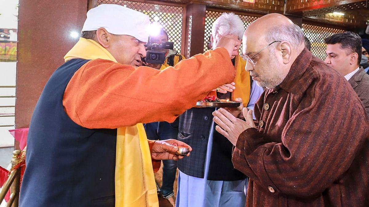 Amit Shah also paid obeisance at the Mata Kheer Bhawani temple shrine in J&K's Ganderbal district. Credit: Twitter/@AmitShah
