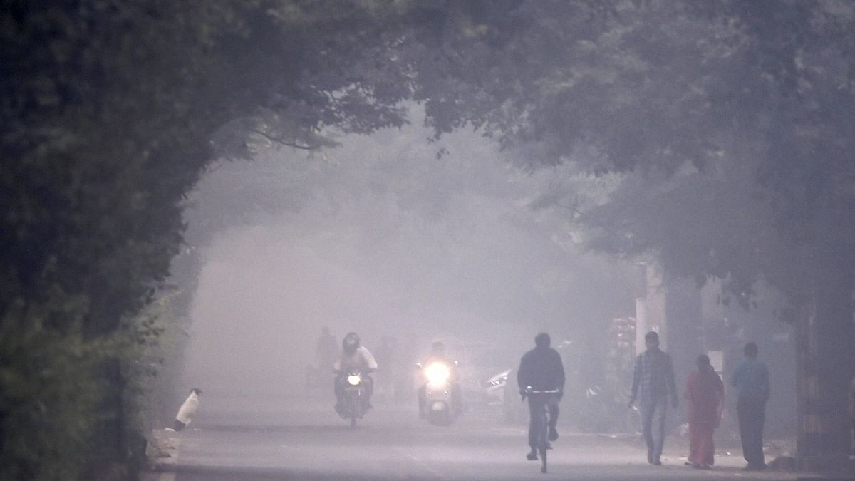 According to the Central Pollution Control Board (CPCB), the 24-hour average concentration of lung-damaging fine particles known as PM2.5 in Delhi-NCR shot up from 243 micrograms per cubic metre at 6 pm on Diwali day to 410 micrograms per cubic metre on November 5 morning, around seven times the safe limit of 60 micrograms per cubic metre. Credit: PTI Photo