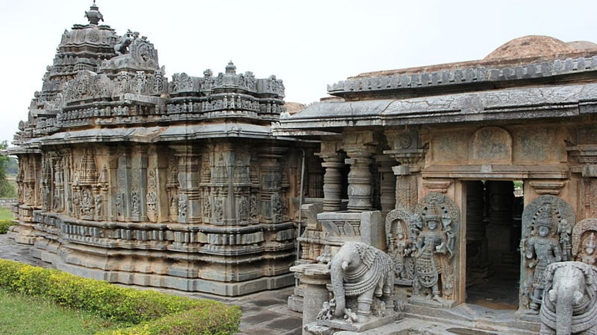 Bucesvara Temple: Located in a small village about 12 kms north east of Hassan town in Koravangala, this majestic shiva temple stands as a masterpiece in Hoysala architecture. Credit: www.pilgrimaide.com