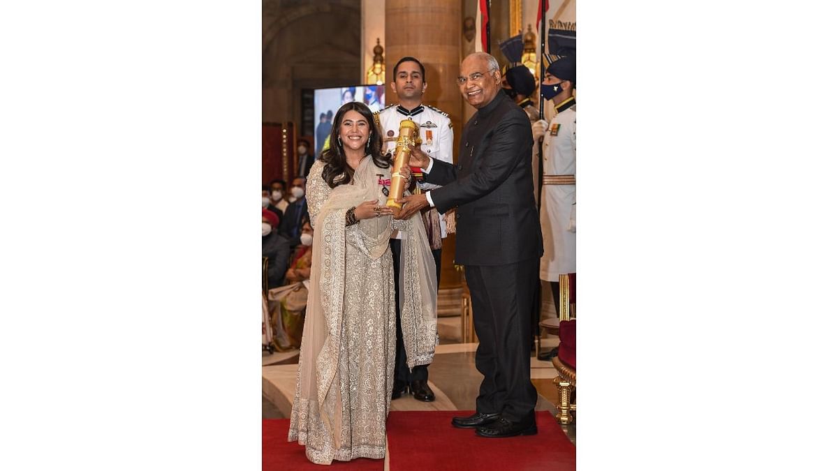 President Ram Nath Kovind presents the Padma Shri award to television producer Ekta Kapoor during a ceremony at Rashtrapati Bhawan, in New Delhi. Credit: Twitter/@rashtrapatibhvn