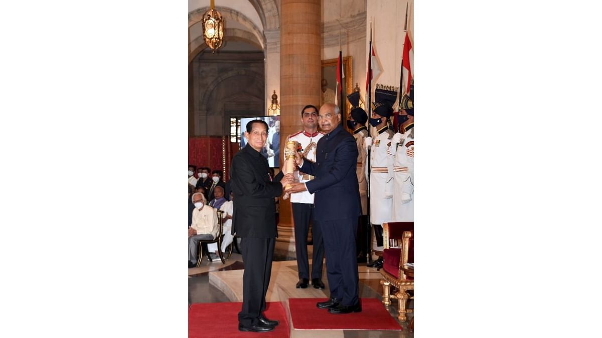 President Ram Nath Kovind presents Padma Bhushan to Dr SC Jamir for Public Affairs, at Rashtrapati Bhavan in New Delhi. A veteran political leader and Governor of many states, Dr Jamir is one of the founders of the state of Nagaland. Credit: Twitter/@rashtrapatibhvn