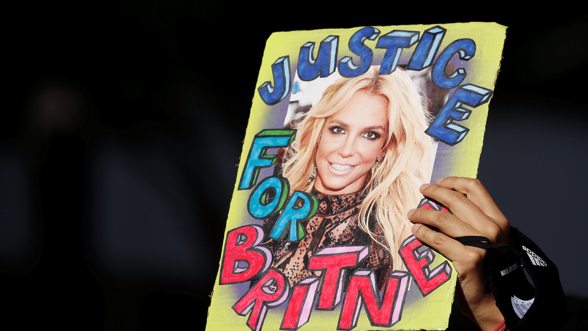 Britney Spears' supporters gather outside the Stanley Mosk Courthouse, in Los Angeles. Credit: Reuters Photo
