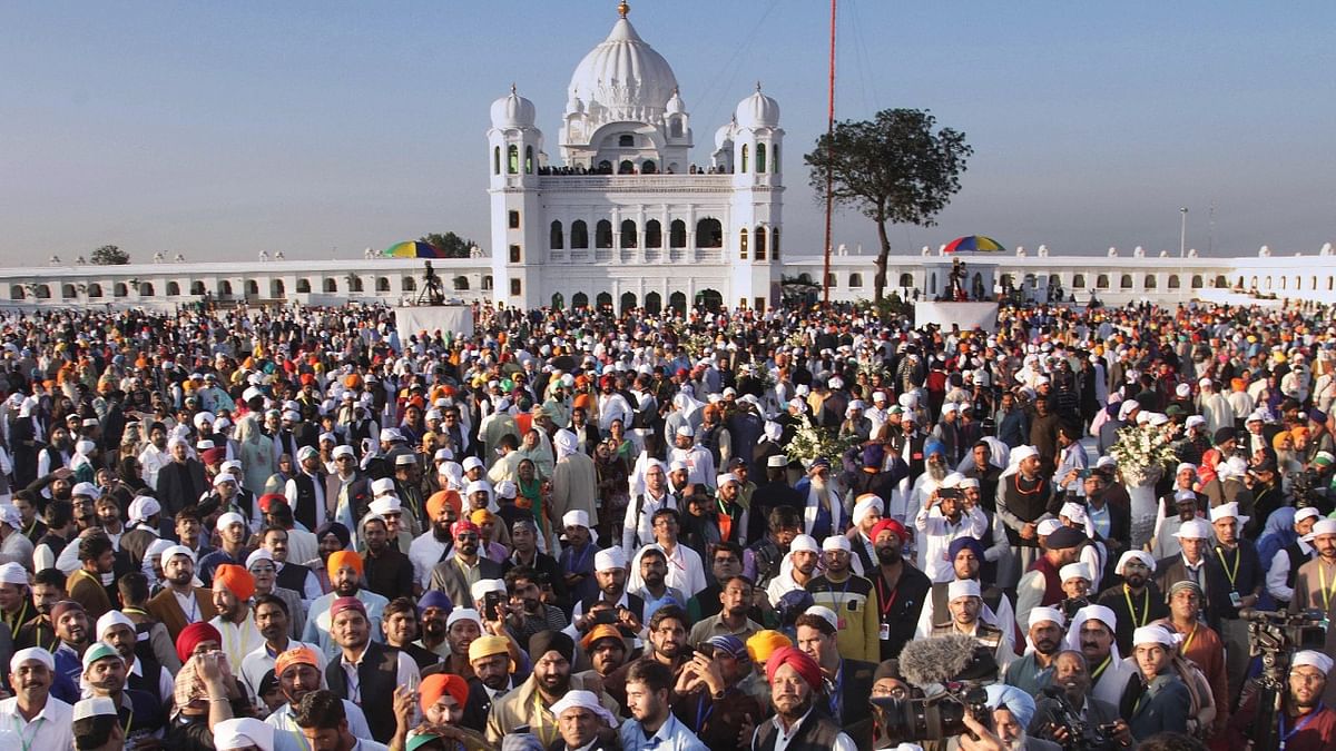 An estimated Sikh Jatha of 1,500 pilgrims will visit Pakistan from November 17-26. Credit: AP File Photo