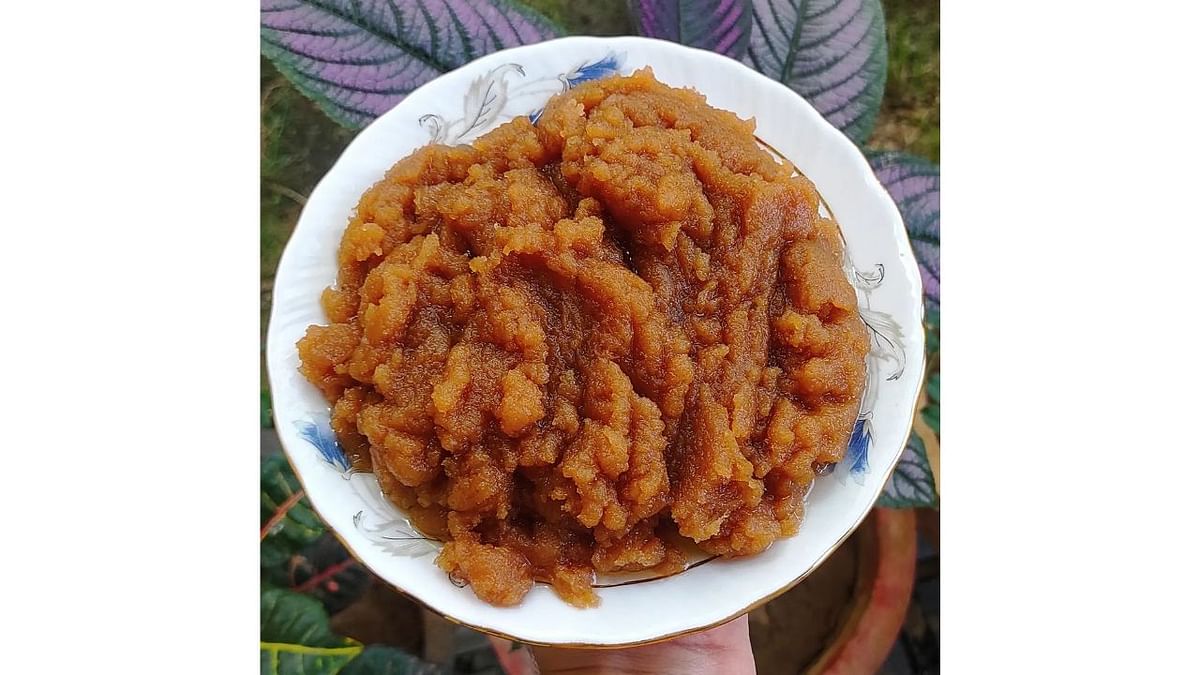 Kada Parshad: This is one of the vital and common dishes that is offered to the devotees at gurdwaras. This dessert is made with wheat flour, sugar and ghee and has its own religious significance. Credit: Instagram/abhis_cuisine_
