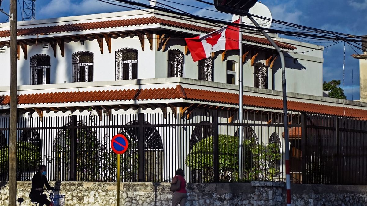 A group of 18 Canadian diplomats are sueing their government on the grounds that they begun to suffer headaches, visual disturbances and nausea, after being stationed in Cuba. Officially, Ottawa authorities recognise 14 cases, the last of them reported in December 2018, though in total there would be around thirty, according to the plaintiffs. Credit: AFP Photo
