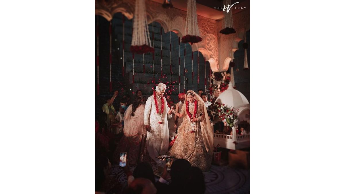 Their wedding ceremony pictures are creating a sensation on social media. Credit: Instagram/lokhandeankita