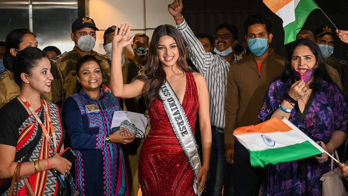 Miss Universe 2021 Harnaaz Sandhu returns back to grand welcome; See Pics