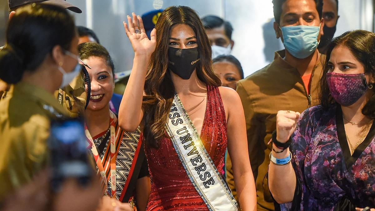 Harnaaz waved at her supporters and posed happily for the media persons at the exit gate. Credit: PTI Photo