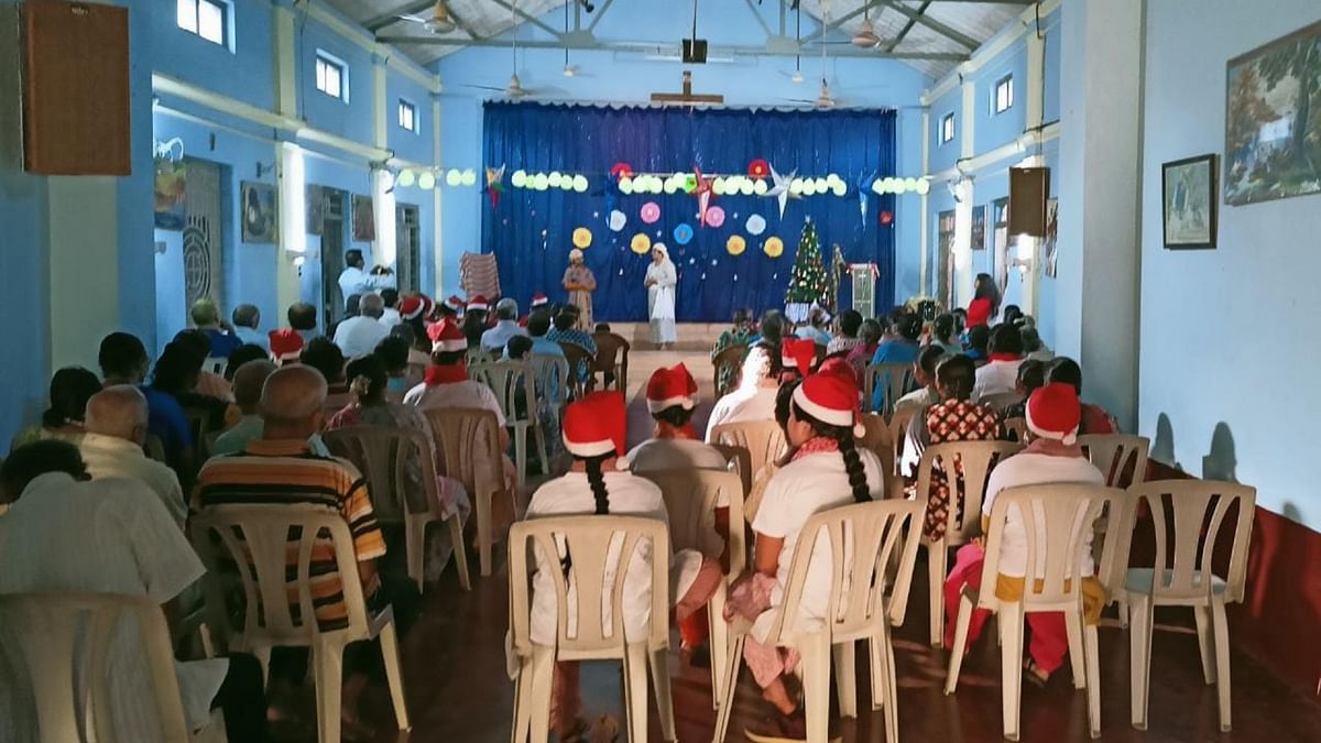 Sisters and trainees of helpers of Mount Rosary congregation seen staging programmes to spread the joy of Christmas at Mount Rosary home in Alangar near Moodbidri. Credit: DH Photo