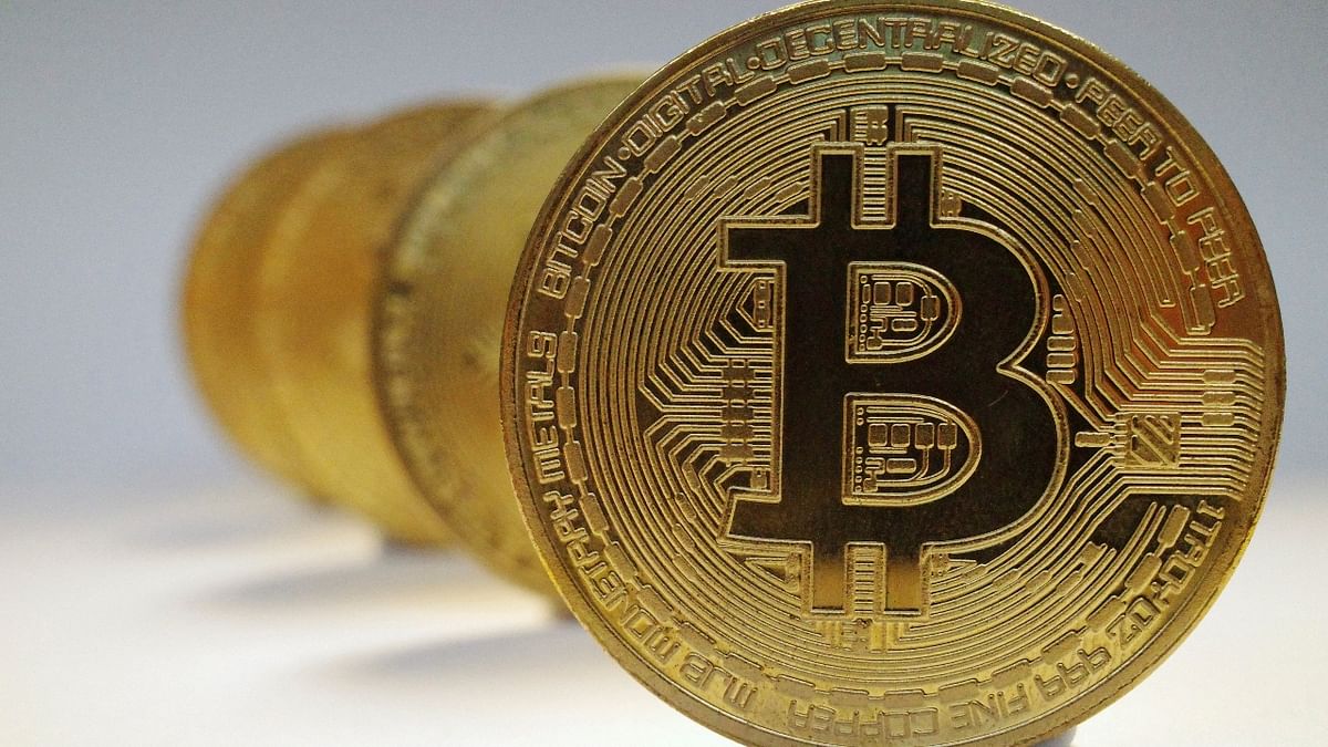 Bitcoin soars to an all-time high: Cryptocurrency bitcoin soared to record levels in late 2021, being valued at $68,513 on November 9. The digital currency increasingly won support from small and large investors, some of whom see it as a way of protecting themselves against inflation, which hit a 30-year high in the US in October. Credit: Reuters Photo