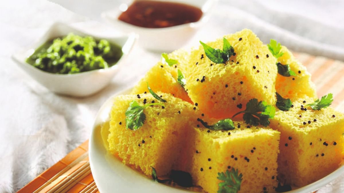 Dhokla: Made of besan, Dhokla is a good source of protein and is one of the famous dishes mainly found in Gujarat. Since dhokla is steamed, it is a hit with people trying to keep their sugar levels in check. Credit: DH Pool Photo