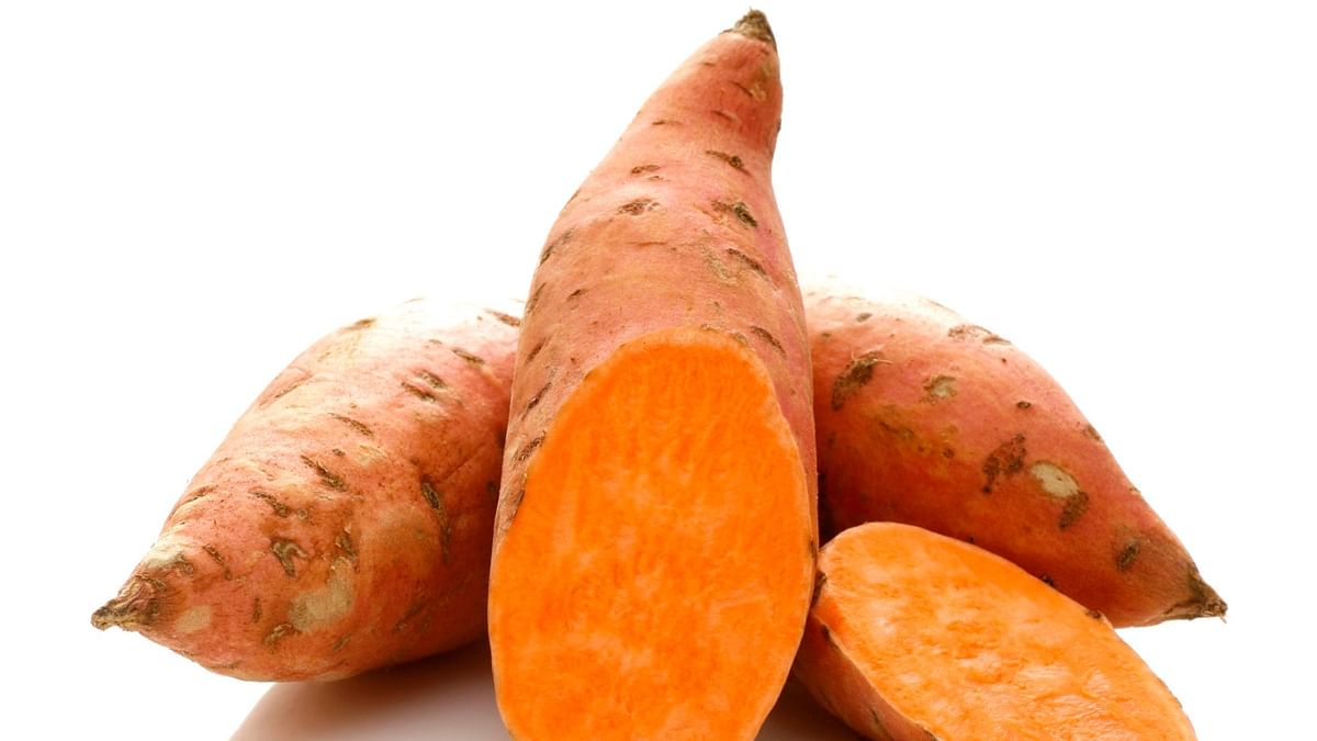 Sweet Potato: This root veggie is a boon for people suffering from blood pressure, cholesterol and diabetes. Credit: DH Pool Photo
