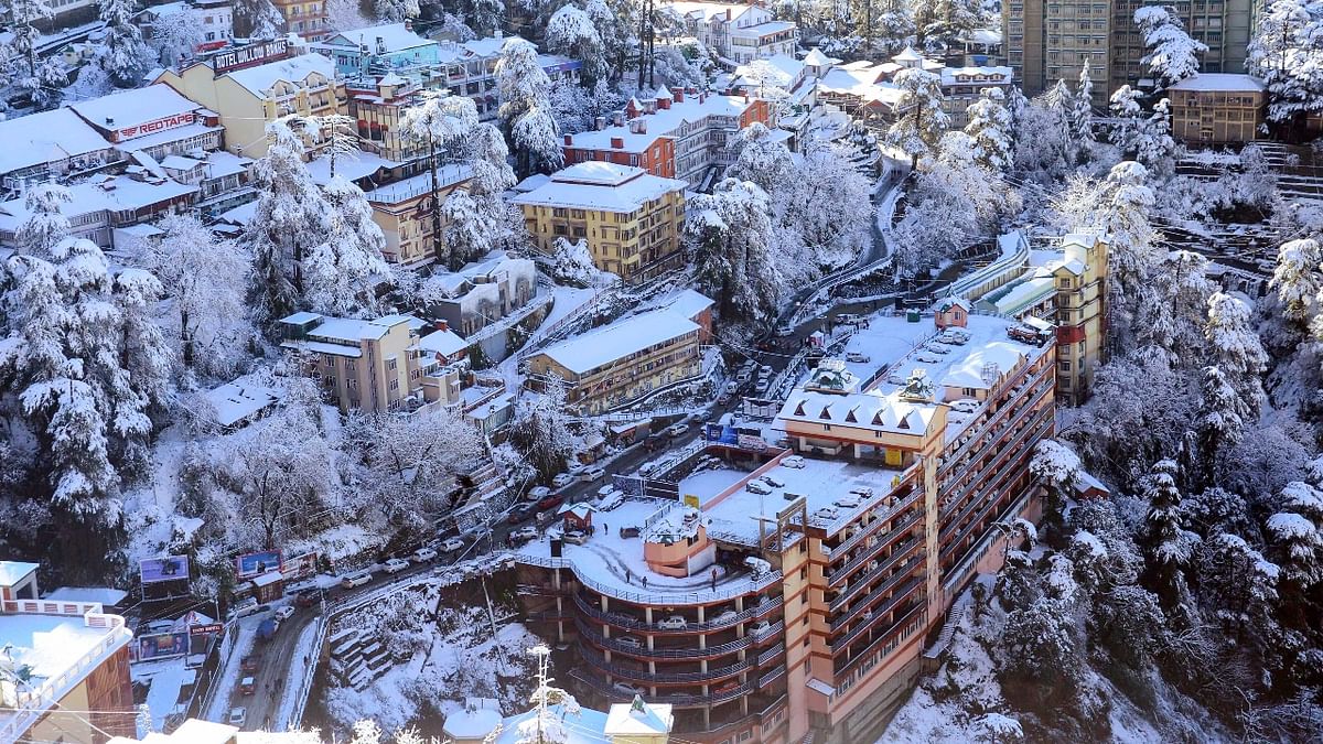 First snowfall of 2022 turns Shimla into winter wonderland; see pics