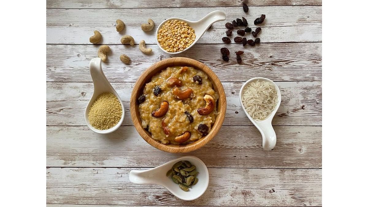 Sweet Pongal: Made from rice, moong dal, and jaggery with plentiful ghee and dry fruits Sweet Pongal make a delectable dessert that one cannot afford to miss this festival. Credit: Instagram/nasreens_cookbook