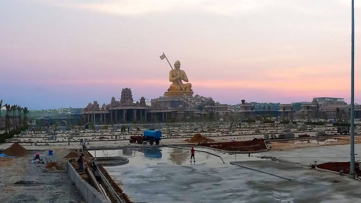 The world’s second tallest statue in a sitting position is currently being built on the outskirts of the Hyderabad. This 216-foot-tall statue of 11th century social reformer and saint, Ramanujacharya, will be dedicated to the world on February 5. Credit: Facebook/StatueofEquality