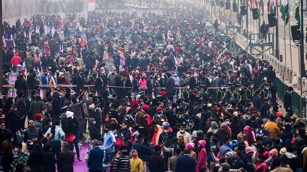 Delhi reeled under very cold conditions as the mercury fell due to light showers in some areas, but that could not dampen the spirits. Hundreds of spectators gathered to witness the full dress rehearsal parade. Credit: PTI Photo