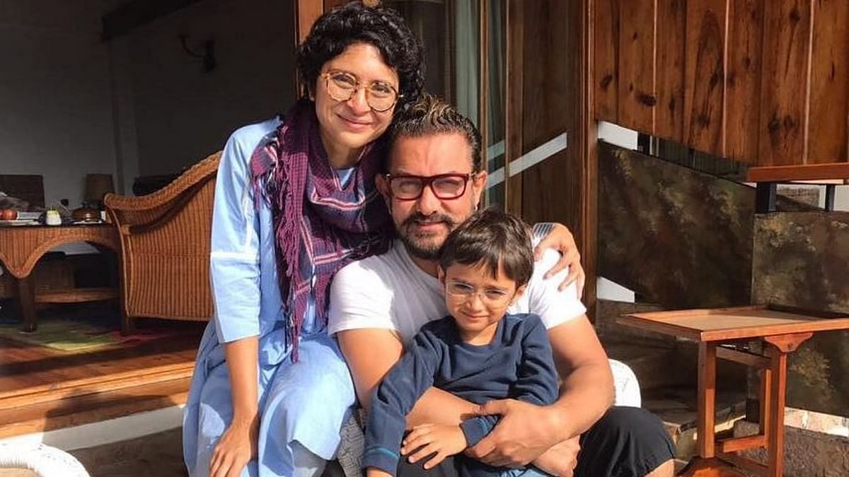 Mr. Perfectionist Aamir Khan fell in love with assistant director Kiran Rao during the shooting of the film Lagaan. Aamir and Kiran, who were married for 15 years, mutually decided to part ways and co-parent their kid Azad in 2021. Credit: Facebook/Aamir Khan