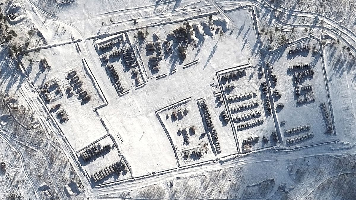 New satellite images revealed by a private US satellite imagery company shows a heavy army deployment by Russia in Belarus, Crimea and western parts of Russia. Credit: Reuters Photo