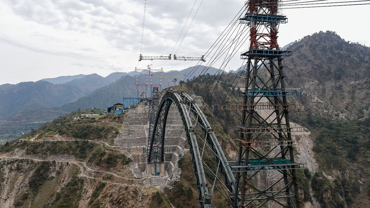 This bridge is part of the Udhampur-Srinagar-Baramulla rail link project and is constructed at a cost of Rs 1,250 crore. Credit: PTI Photo