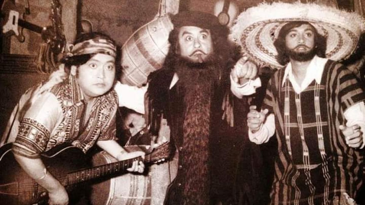 Bappi Lahiri (L) in a still from his debut film Badhti Ka Naam Dadhi (1974). Credit: Instagram/bappilahiri_official_