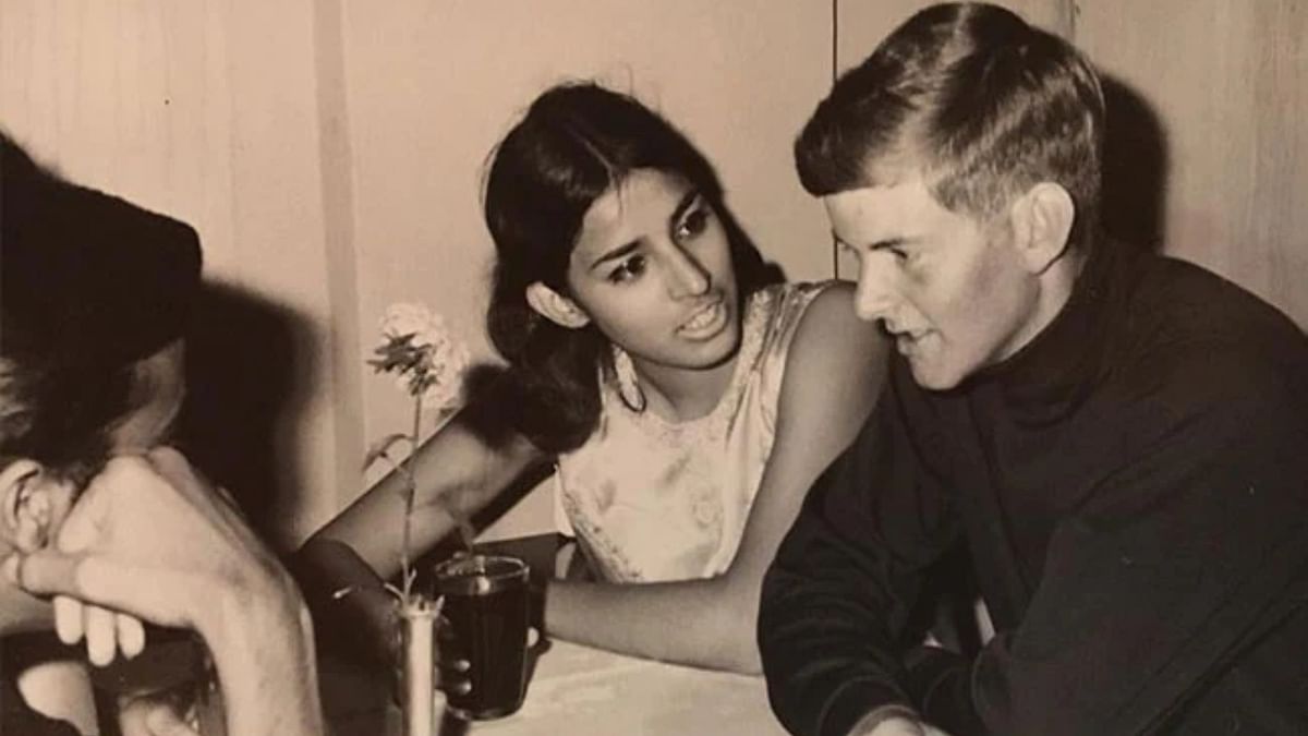 New Zealand cricketer Glenn Turner got married to a Sikh girl, Sukhinder Kaur, in 1973 after dating her for a few years. The duo met for the first time at a dinner function organised in Mumbai to welcome the New Zealand team for their tour in India in 1963. Credit: Facebook/Sukhi Turner