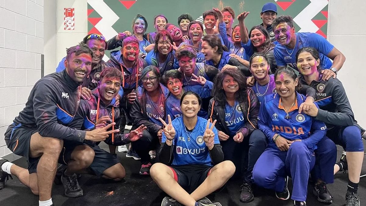 Women's national cricket team, who are in New Zealand for ICC ODI World Cup, celebrated Holi in Auckland. Credit: Instagram/indiancricketteam