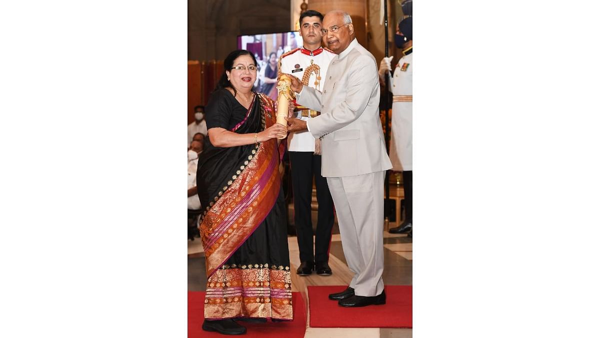 President Kovind presents Padma Shri to Prof. Najma Akhtar for her contribution to the field of Literature & Education. Credit: PTI Photo