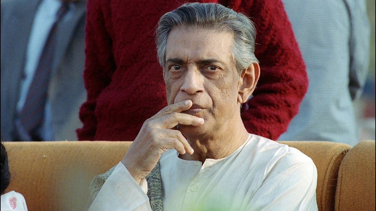 Ace filmmaker Satyajit Ray received an Honorary Oscar for Lifetime Achievement in 1992. Credit: AFP Photo