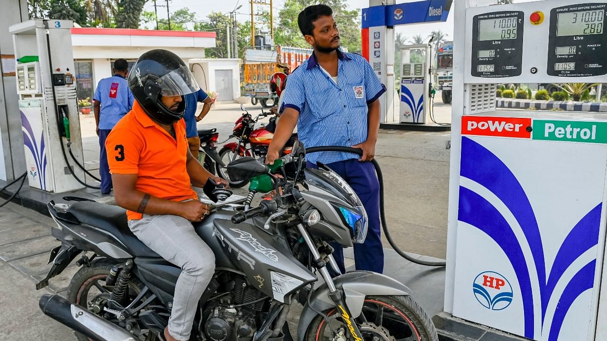 A fresh hike of 80 paise per litre was seen in fuel prices on Wednesday (March 30), taking the total increase in rates in the last nine days to Rs 5.60 per litre. Credit: PTI Photo