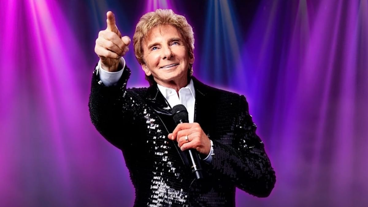 Barry Manilow does not look anything like his iconic ’80s version after repeated anti-ageing attempts. Credit: Instagram/barrymanilowofficial