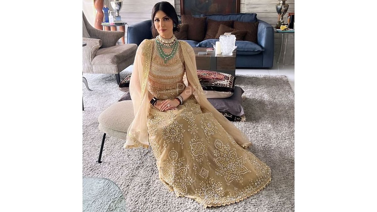 Ranbir’s sister Riddhima looked elegant in a head-turning beige-gold colour lehenga. Credit: Instagram/riddhimakapoorsahniofficial