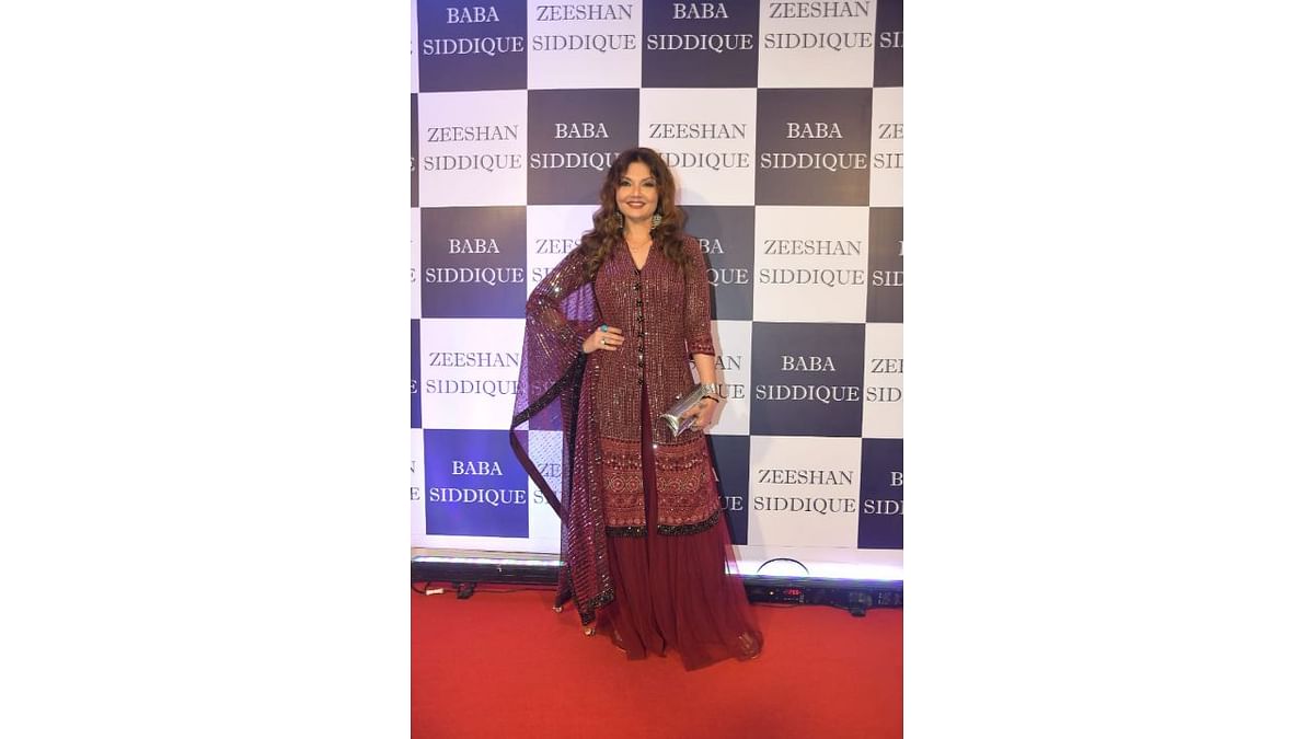 Deepshikha Nagpal strikes a pose as she arrives for the iftaar party. Credit: Pallav Paliwal