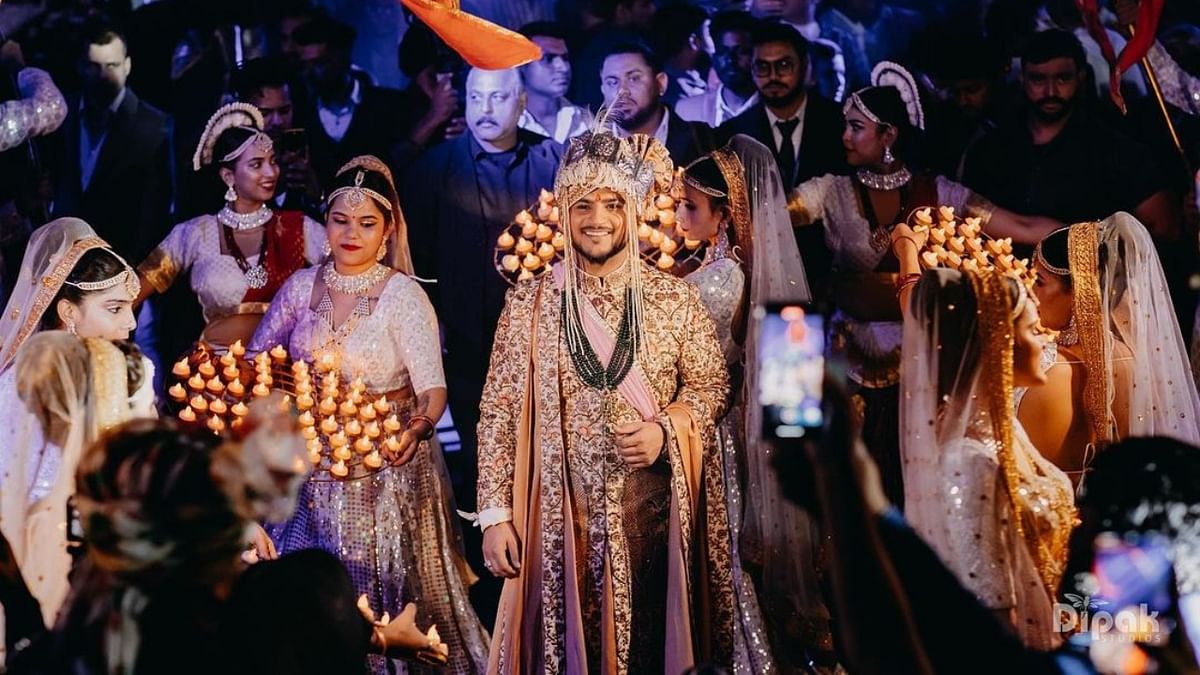 Singer Millind Gaba made a royal entry at his wedding. Credit: Dipak Studios