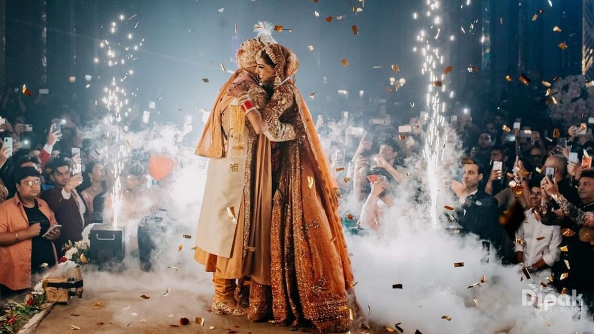 The 'Yaar Mod Do' singer also took to his social media accounts to share first pictures from his wedding ceremony. Credit: Dipak Studios