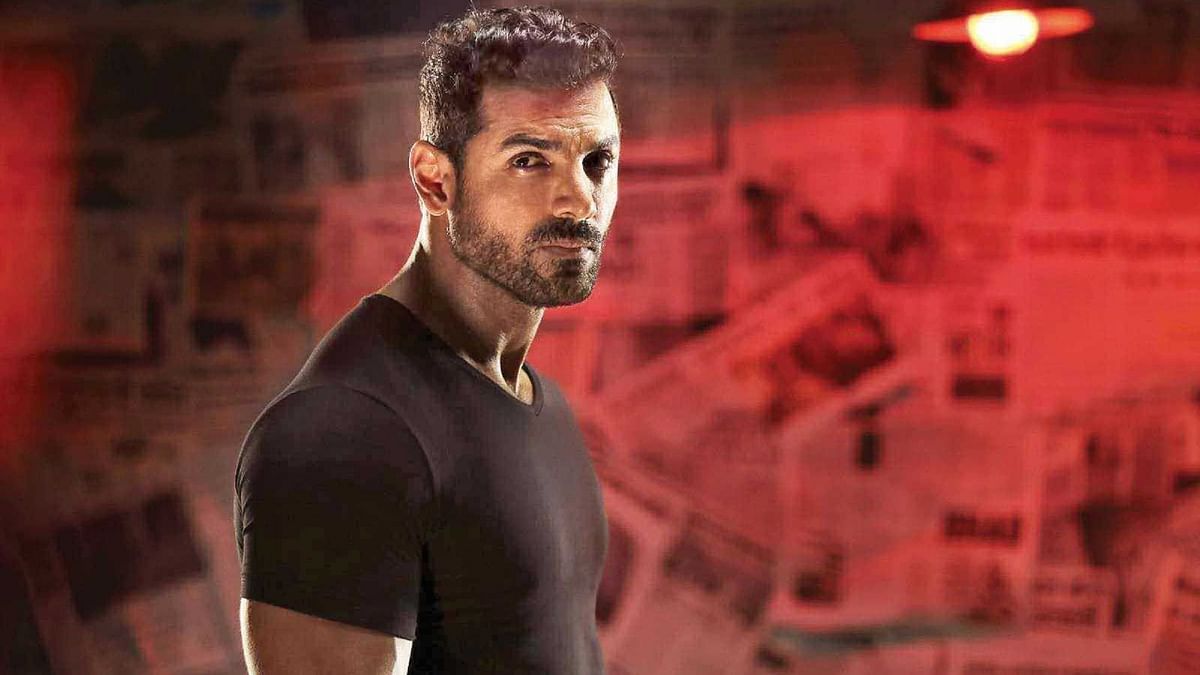 Bollywood hunk John Abraham is a pass out of Narsee Monjee College of Management Studies. He completed his degree in MBA at this prestigious institution. John also earned a degree from Jai Hind College in economics. Credit: DH Pool Photo