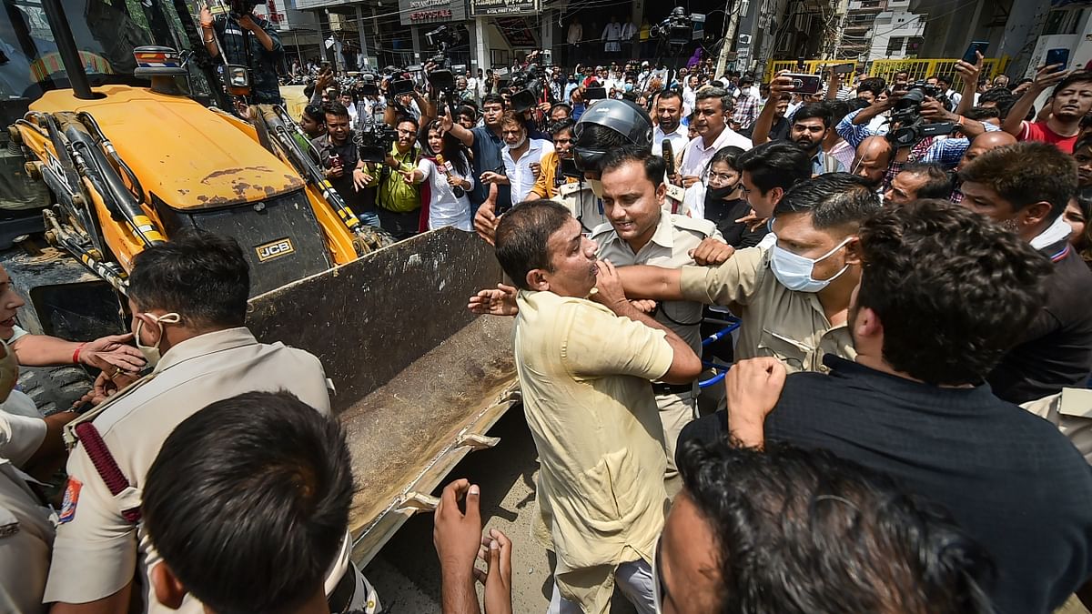 Last month, an anti-encroachment drive conducted by the North Delhi Municipal Corporation in Jahangirpuri area, which witnessed violence between two communities on April 16, drew widespread criticism. The Supreme Court had to intervene to stop the action there. Credit: PTI Photo